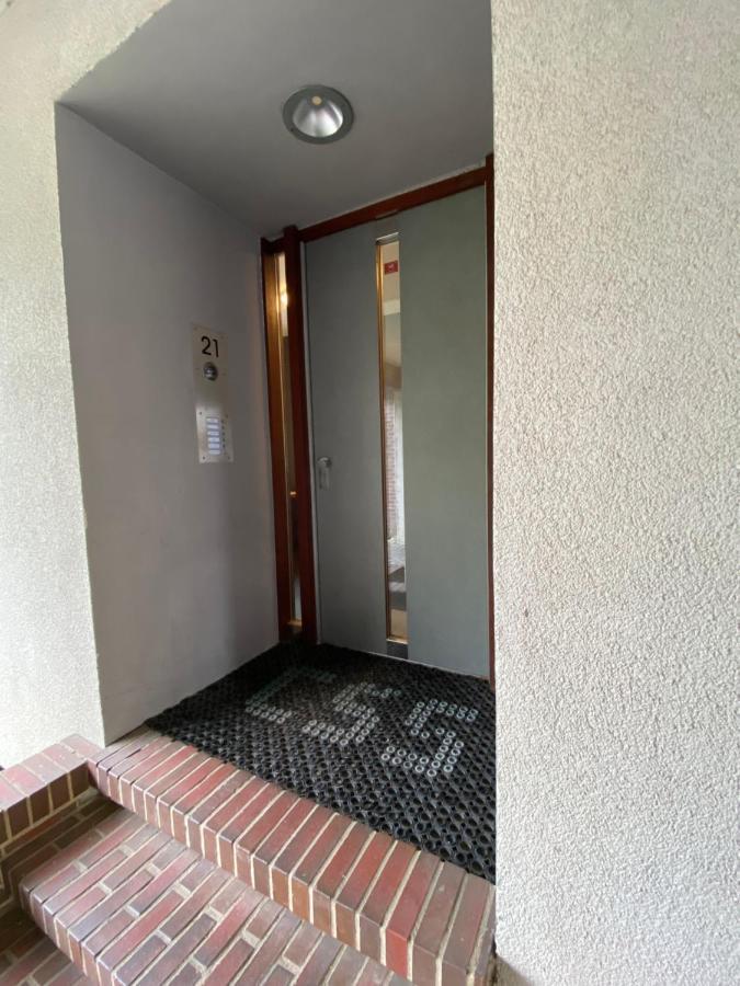 Schoene Grosse 4 Zimmer-Altbauwohnung Kiel Exterior photo