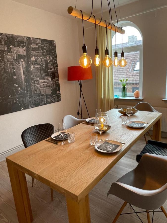 Schoene Grosse 4 Zimmer-Altbauwohnung Kiel Exterior photo